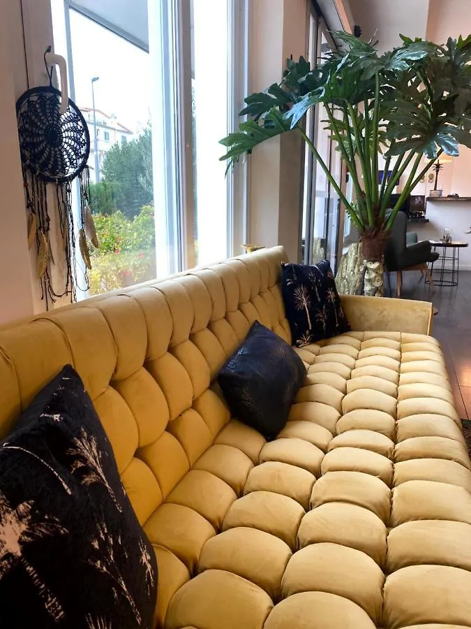 Hotel La Villa Cannes 4*,