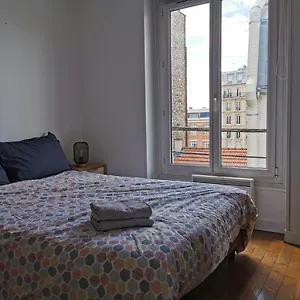 https://lovely-flat-in-city-center-nation-picpus.fr-paris.fr