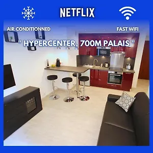 Close Palais - Calm - Brand New Cannes