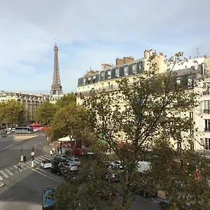 Apartment Tour Eiffel Paris