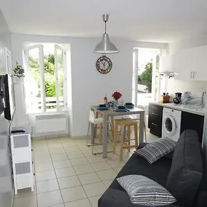 https://agreable-t2-a-bidart-centre-bourg-plages-a-pied.biarritzhotels.info
