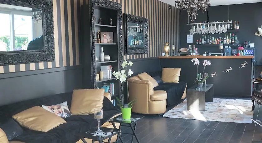 Hotel La Villa Cannes 4*,